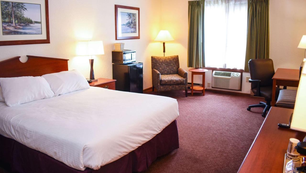 Magnuson Hotel Country Inn Ishpeming Bagian luar foto