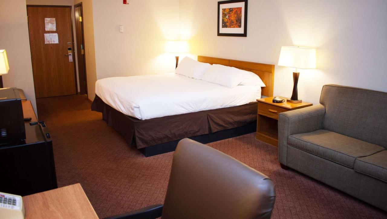 Magnuson Hotel Country Inn Ishpeming Bagian luar foto