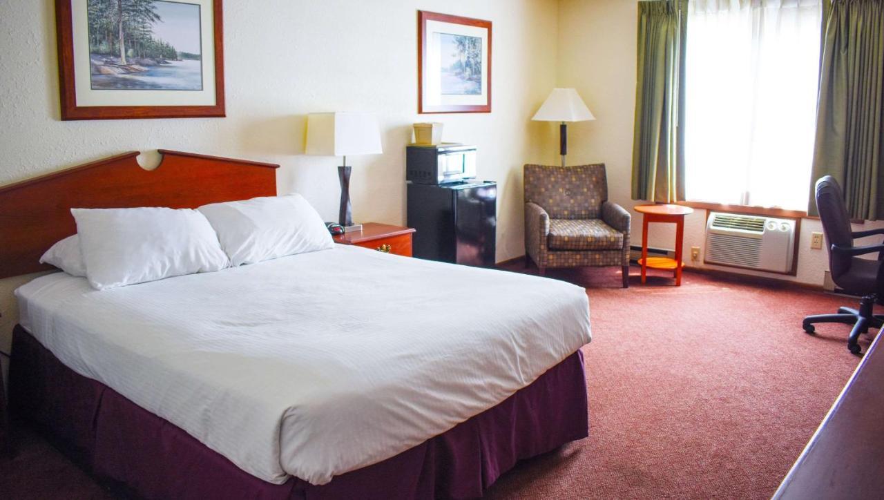 Magnuson Hotel Country Inn Ishpeming Bagian luar foto