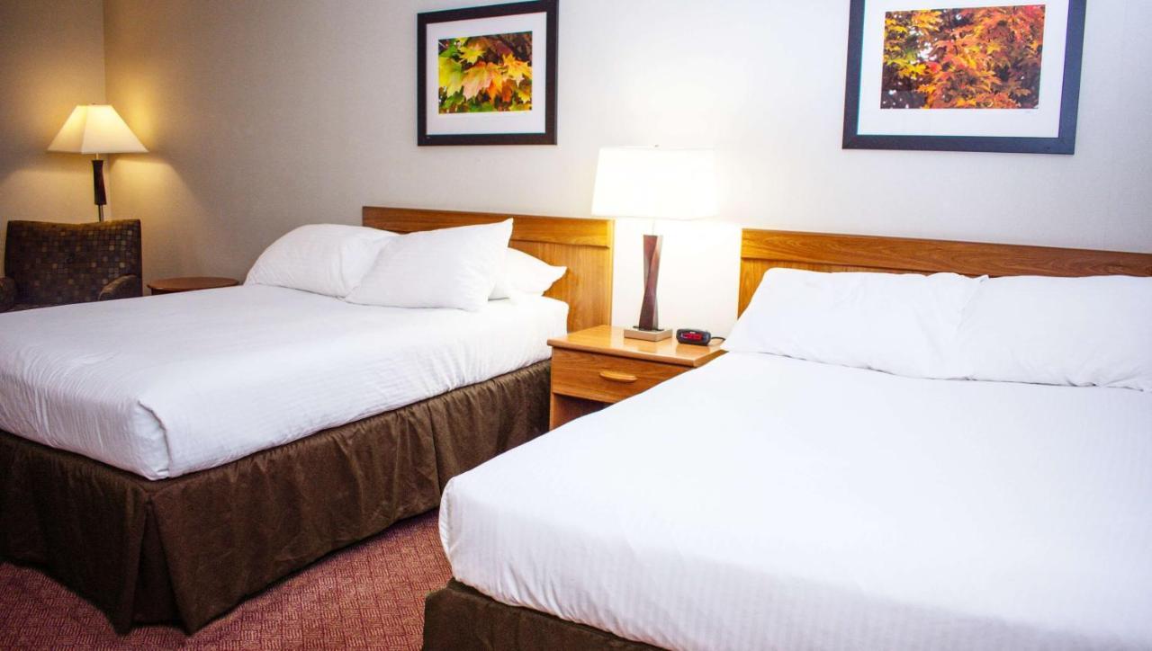 Magnuson Hotel Country Inn Ishpeming Bagian luar foto