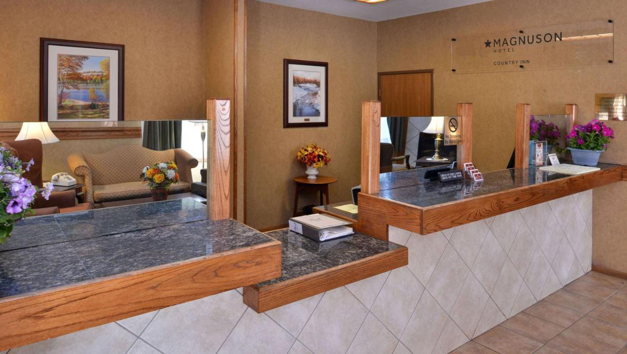 Magnuson Hotel Country Inn Ishpeming Bagian luar foto