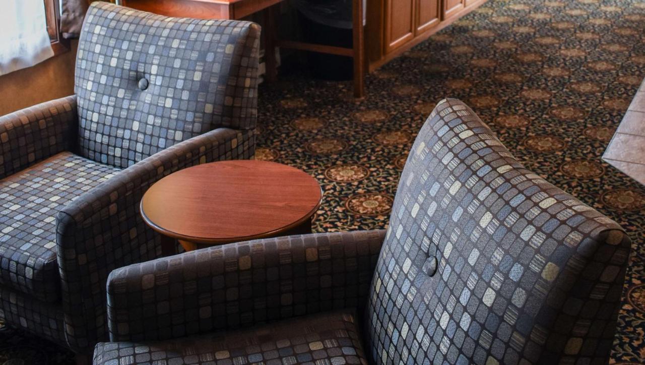Magnuson Hotel Country Inn Ishpeming Bagian luar foto