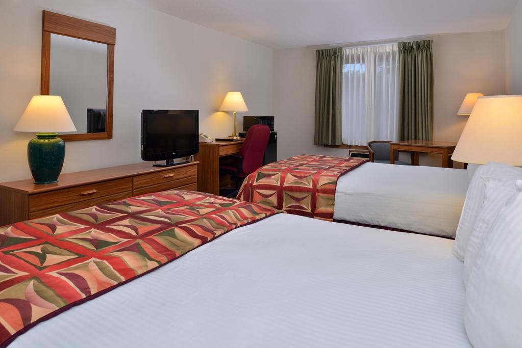 Magnuson Hotel Country Inn Ishpeming Ruang foto