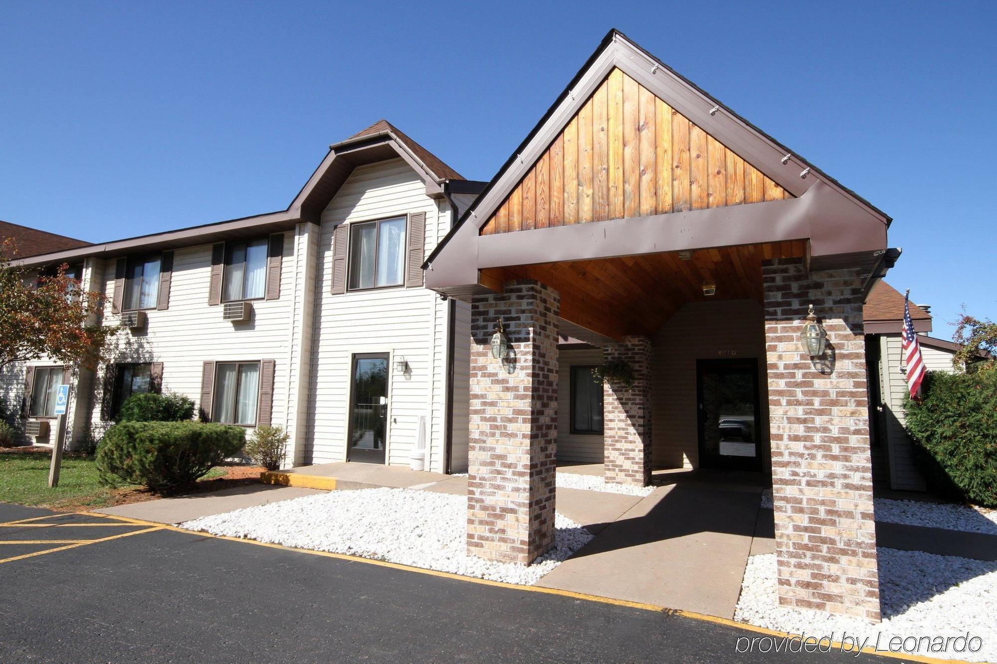 Magnuson Hotel Country Inn Ishpeming Bagian luar foto