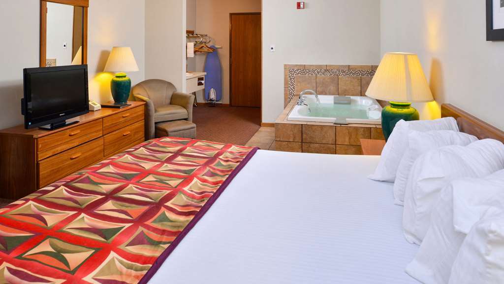 Magnuson Hotel Country Inn Ishpeming Ruang foto
